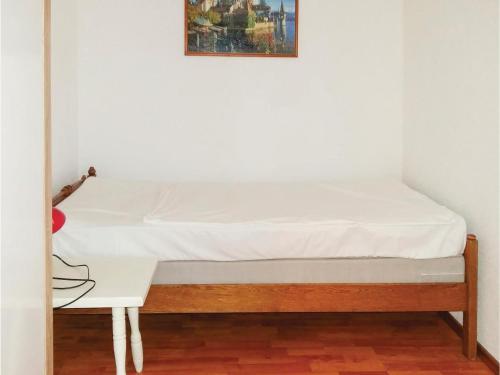 Two-bedroom Apartment In Makarska