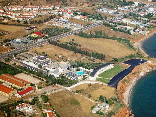 Alexander Beach Hotel & Spa