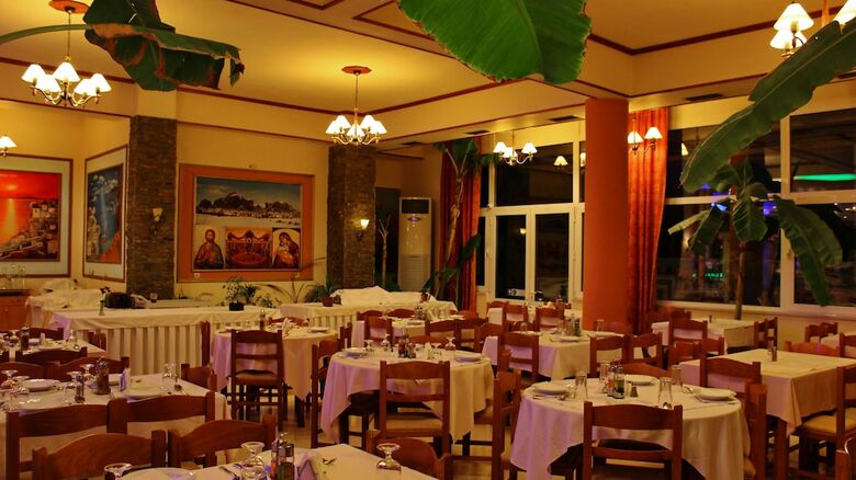 Hotel Kosta Famissi