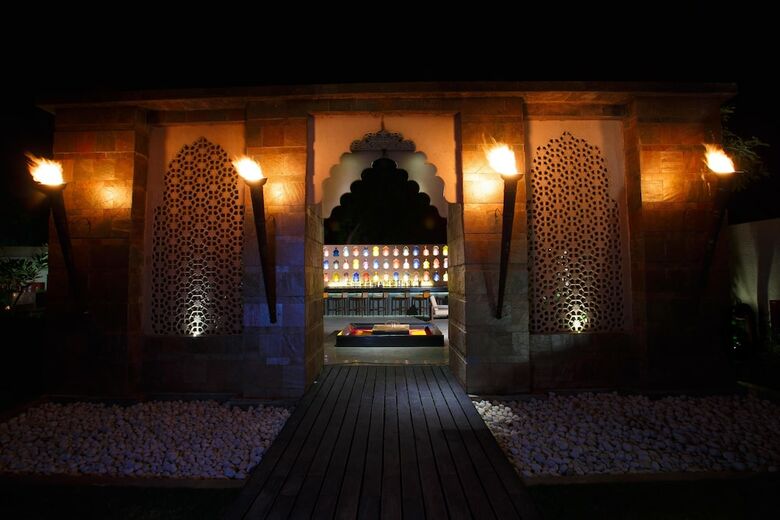 Hotel Courtyard By Marriott Agra