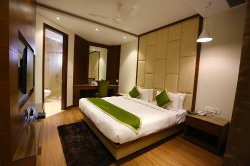 Hotel Maple Grand