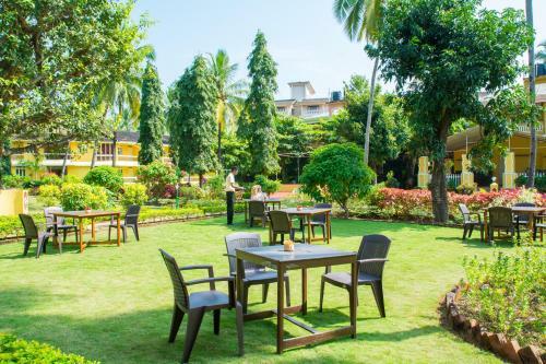 Hotel Carina Beach Resort
