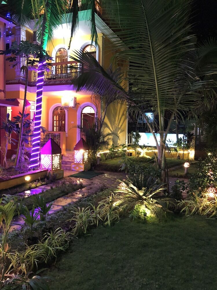 Hostal Veronica Resort By The Beach