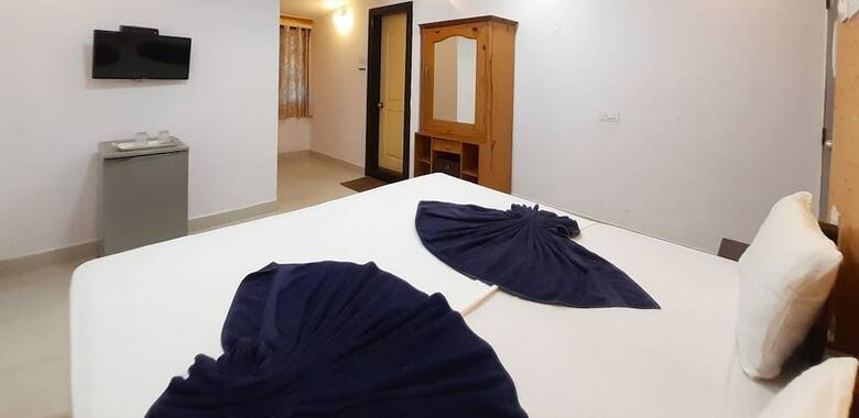 Hostal Veronica Resort By The Beach