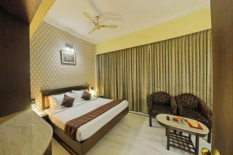 Hotel Raj Palace