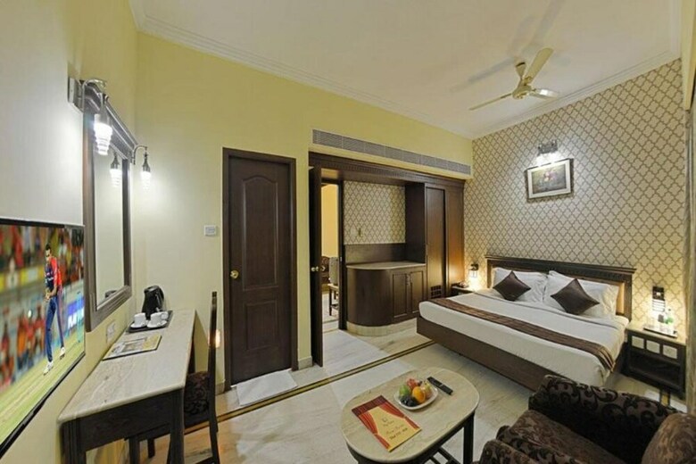 Hotel Raj Palace