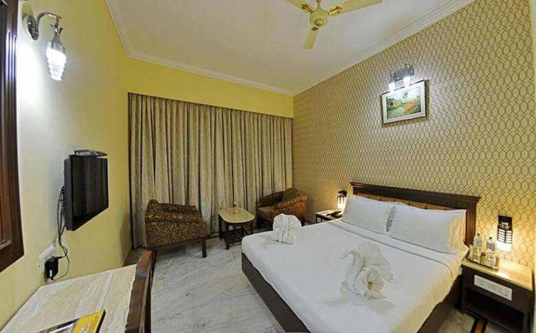 Hotel Raj Palace