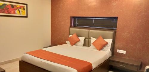Hostal Raj Residency Near Us Consulate