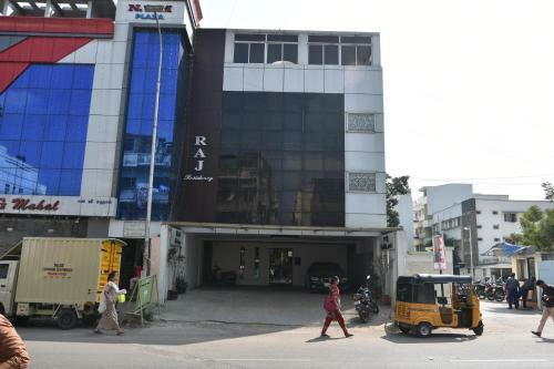 Hostal Raj Residency Near Us Consulate