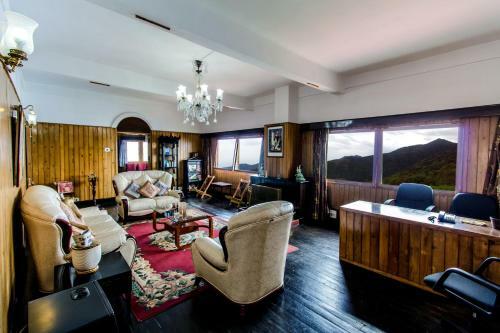 Hostal Central Gleneagles Heritage Resort