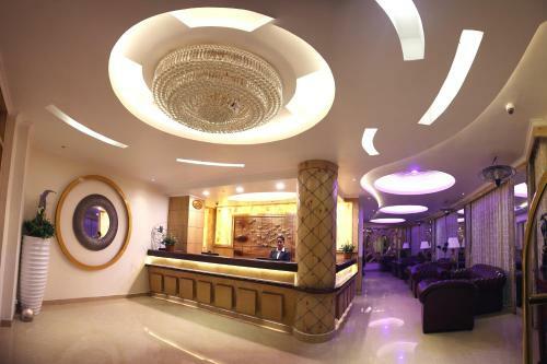 Hotel Crescent Resort