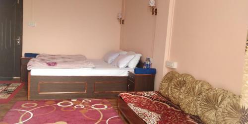 Himshikha Homestay