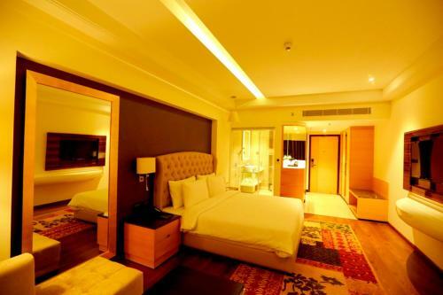 Golden Galaxy Hotels & Resorts