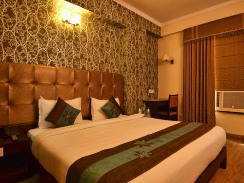 Hotel Rousha Inn