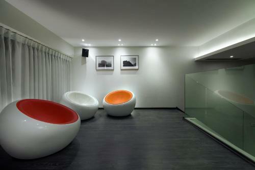 Hotel The Atara