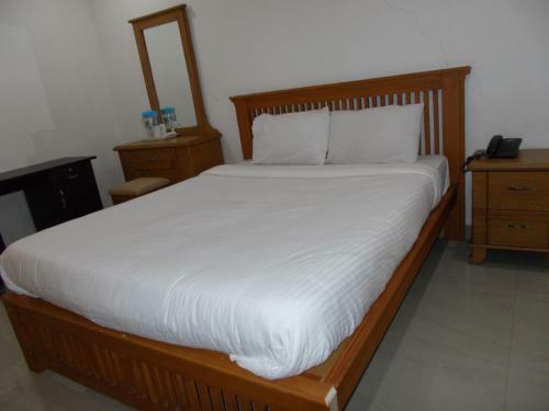 Hotel Sathya Inn