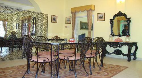 Hostal Baruah Bhavan