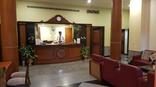 Kamat Lingapur Hotel