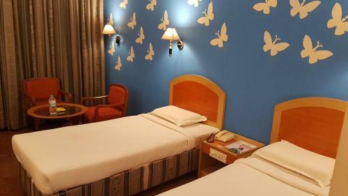 Kamat Lingapur Hotel