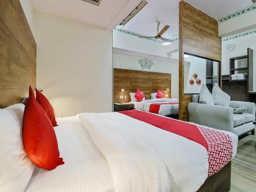 Hotel Arco Palace