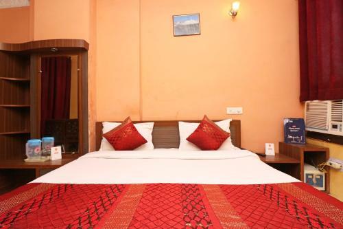 Oyo 11637 Hotel Novelty