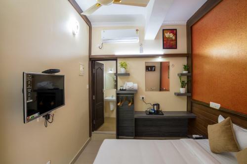 Gems 9 Airport Hotel