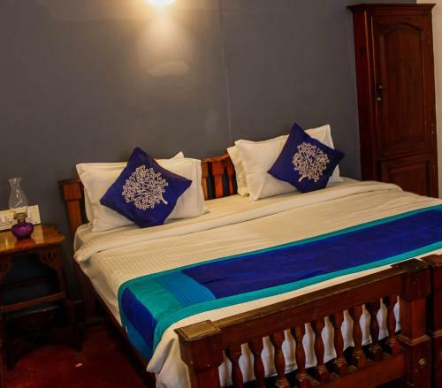 Bed & Breakfast Elphinstone Residency