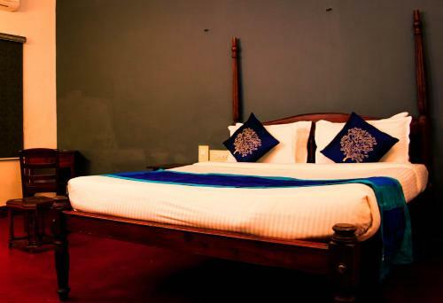 Bed & Breakfast Elphinstone Residency