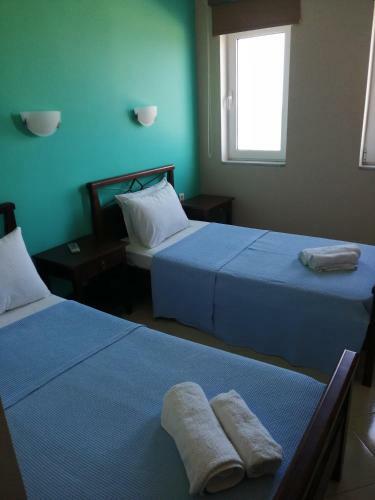 Nikos Apartments