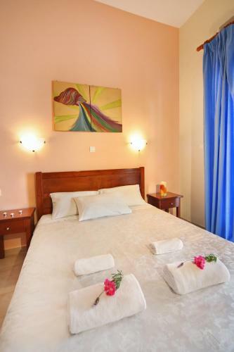 Nikos Apartments