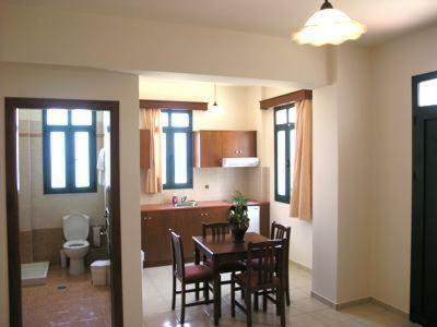 Roubini Apartments