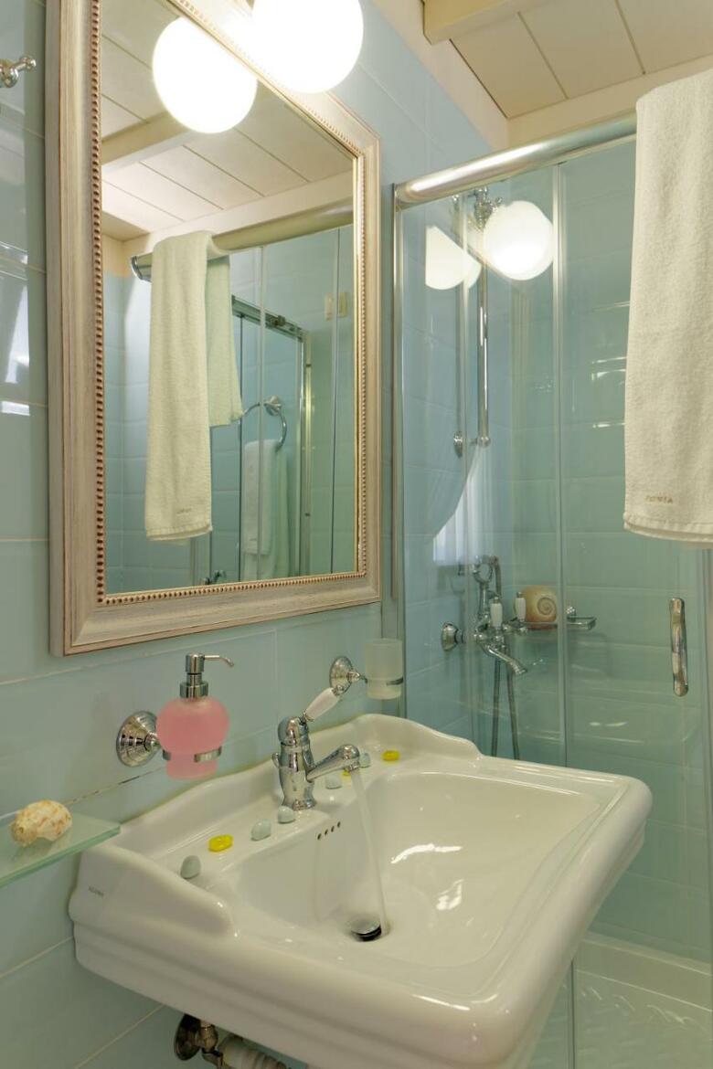 Aparthotel Ionia Suites
