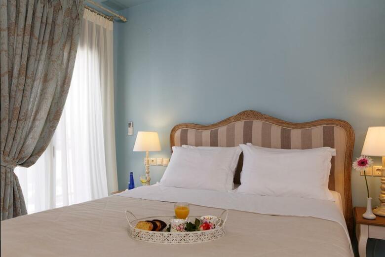 Aparthotel Ionia Suites