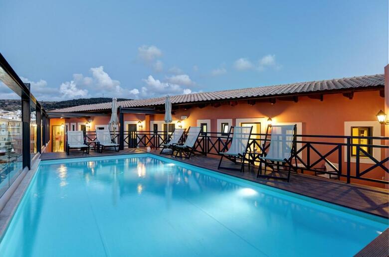 Aparthotel Ionia Suites