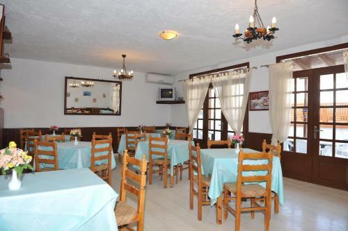 Santa Irini Hotel