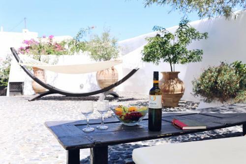 Santorini Heritage Villas