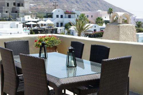 Santorini Heritage Villas