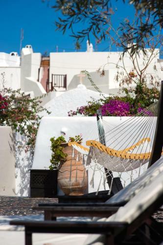 Santorini Heritage Villas