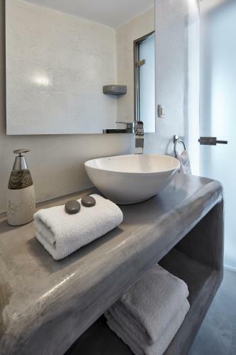 Hotel Suites Of The Gods Cave Spa