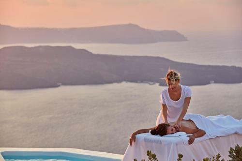 Villa Alti Santorini Suites