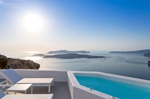 Villa Alti Santorini Suites