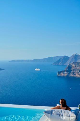 Villa Alti Santorini Suites