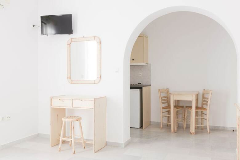 Fragias Studios & Apartments