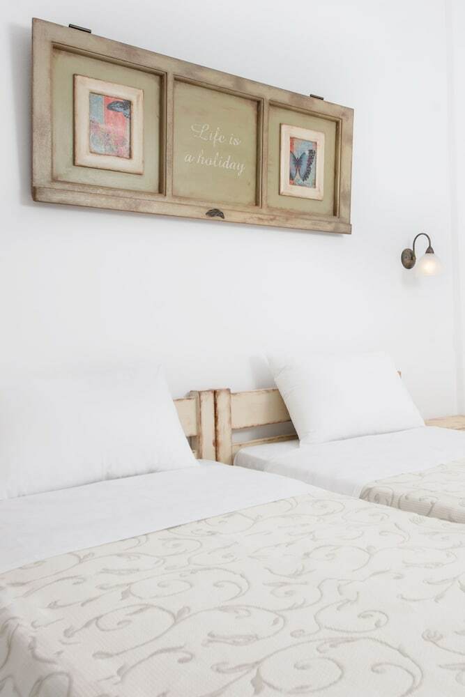 Fragias Studios & Apartments