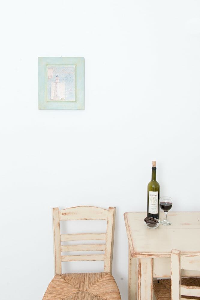 Fragias Studios & Apartments