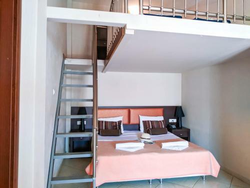Meliton Inn Hotel & Suites