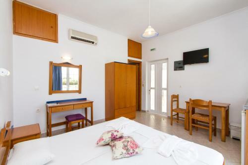 Mediterranean Hotel Studios Apartments