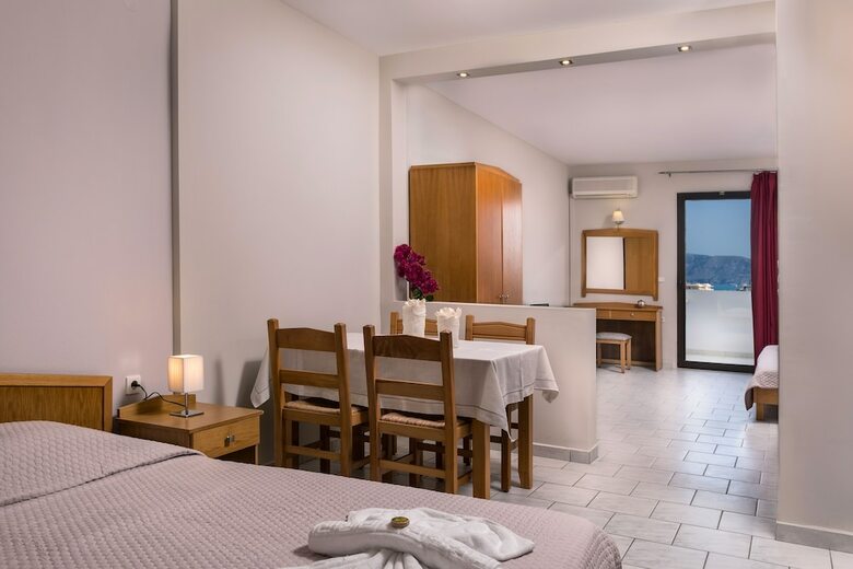 Aparthotel Mirtilos Studios & Apartments
