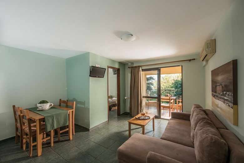Aparthotel Mirtilos Studios & Apartments