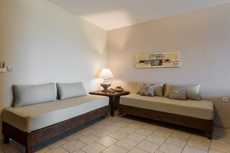 Aparthotel Mirtilos Studios & Apartments